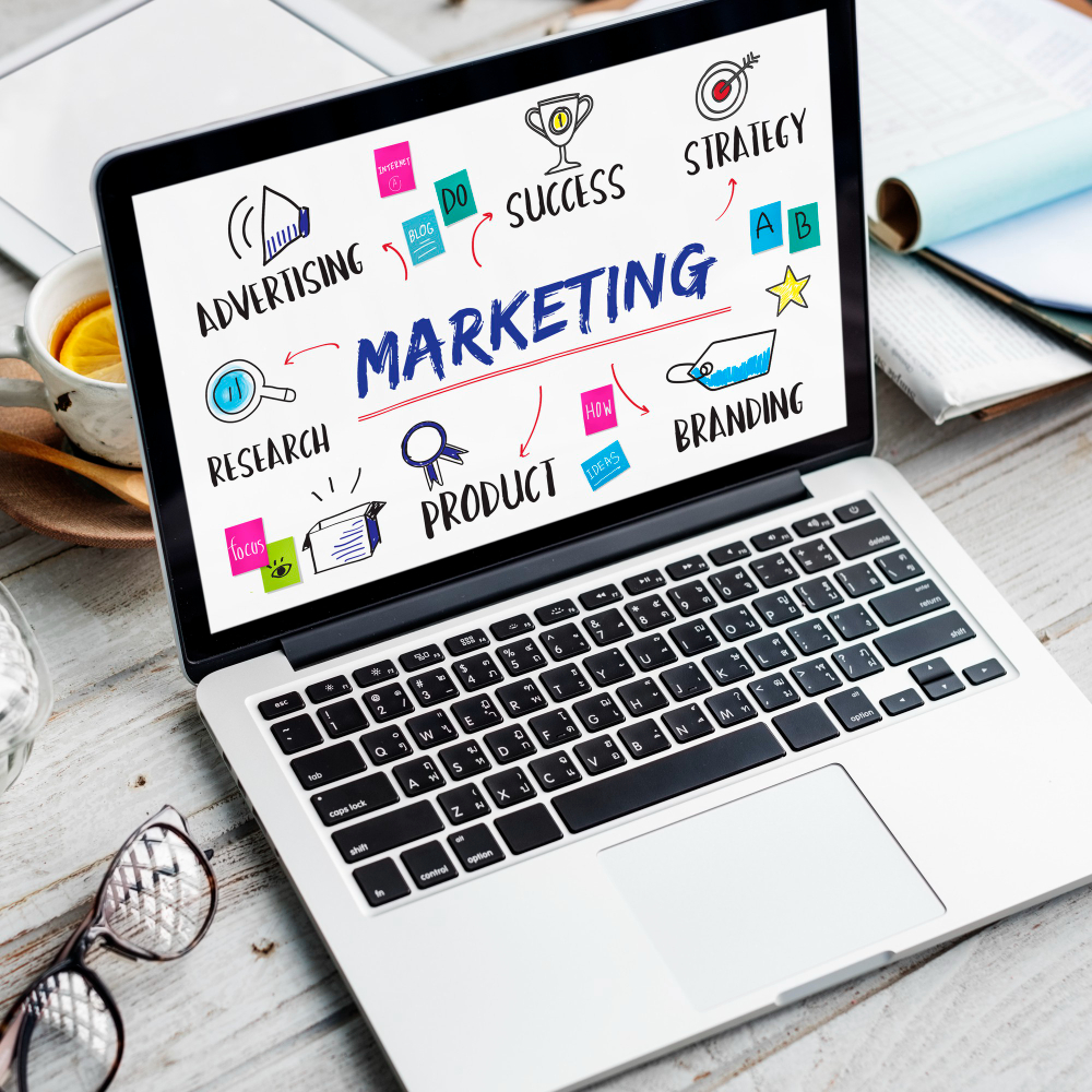 Introduction to the world of Digital Marketing and associates